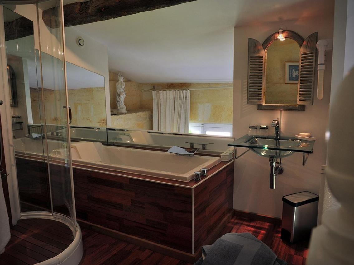 Hotel Petit Garros Fronsac  Zewnętrze zdjęcie